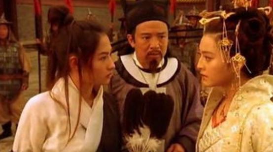 张柏芝深陷舆论，好友范冰冰送面膜安慰，却被网友质疑产品质量