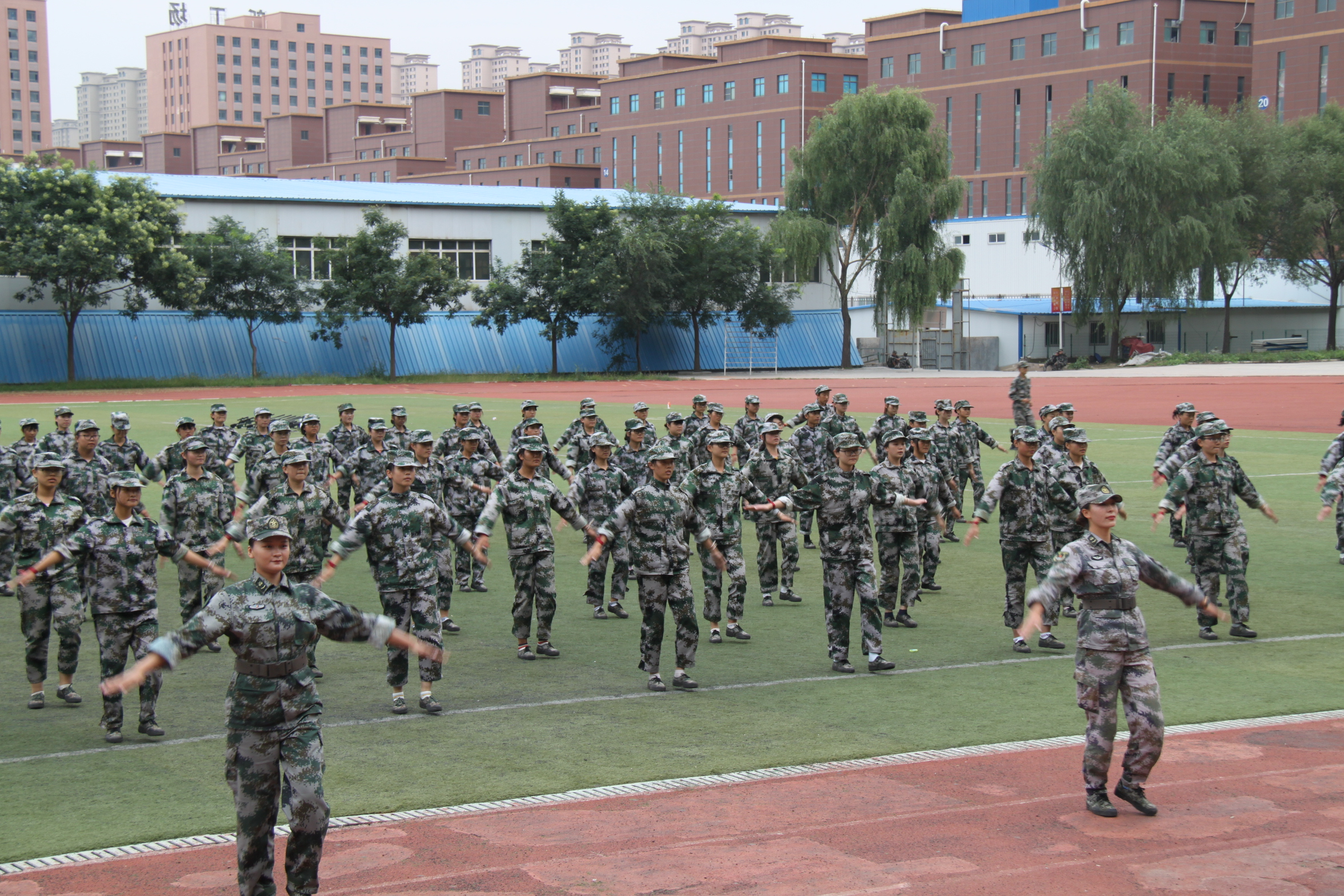 举行国防教育总结表彰暨开学典礼,甘肃国防技工学校