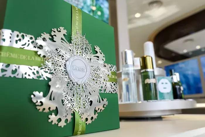 代购卖1000多的护肤品大概有哪些,代购一套护肤品赚多少