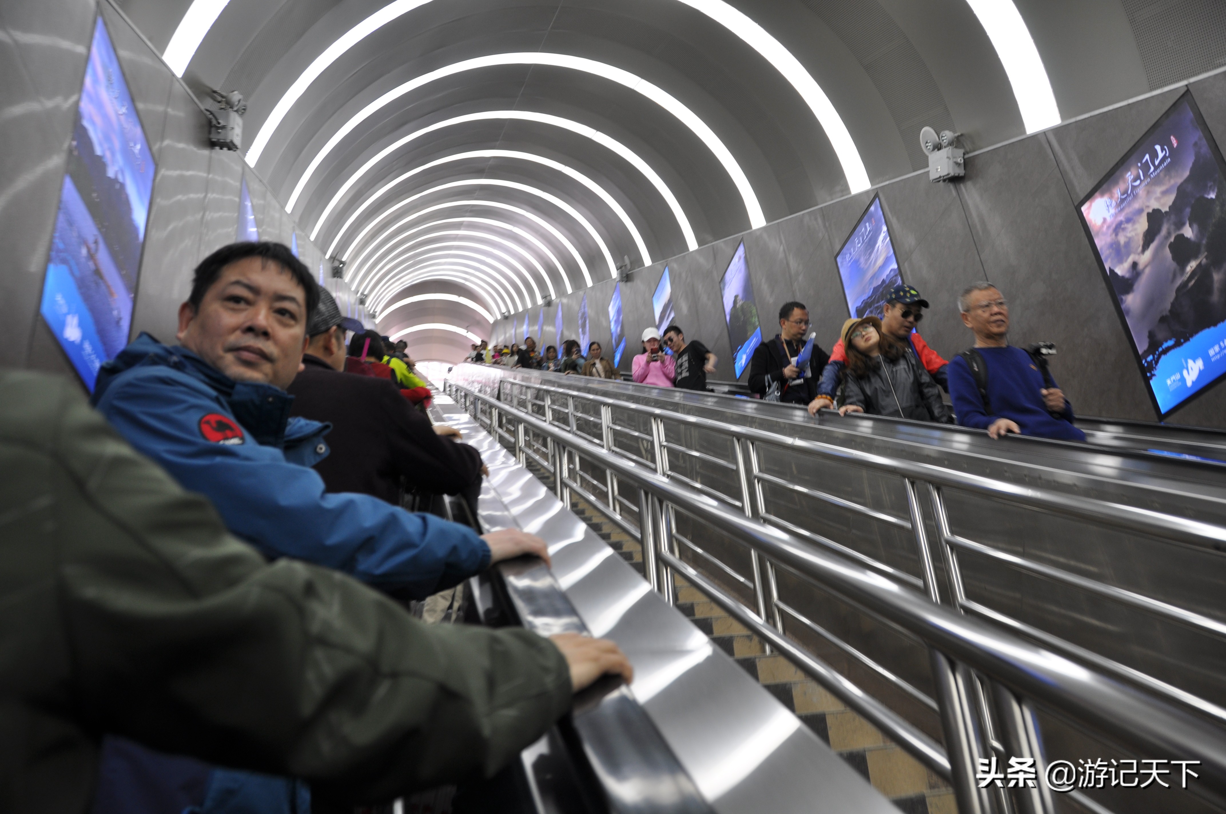 天门山未解之谜,天门山玻璃栈道