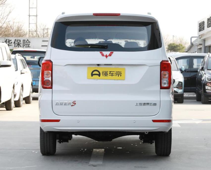 五菱宏光1.2排量试驾视频,五菱宏光一二三代比较