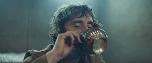 跟它比,黄渤输了