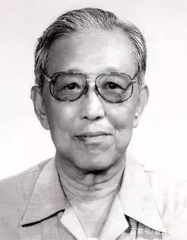 旧课本《饲养员赵大叔》图片,饲养员赵大叔是几年级课本