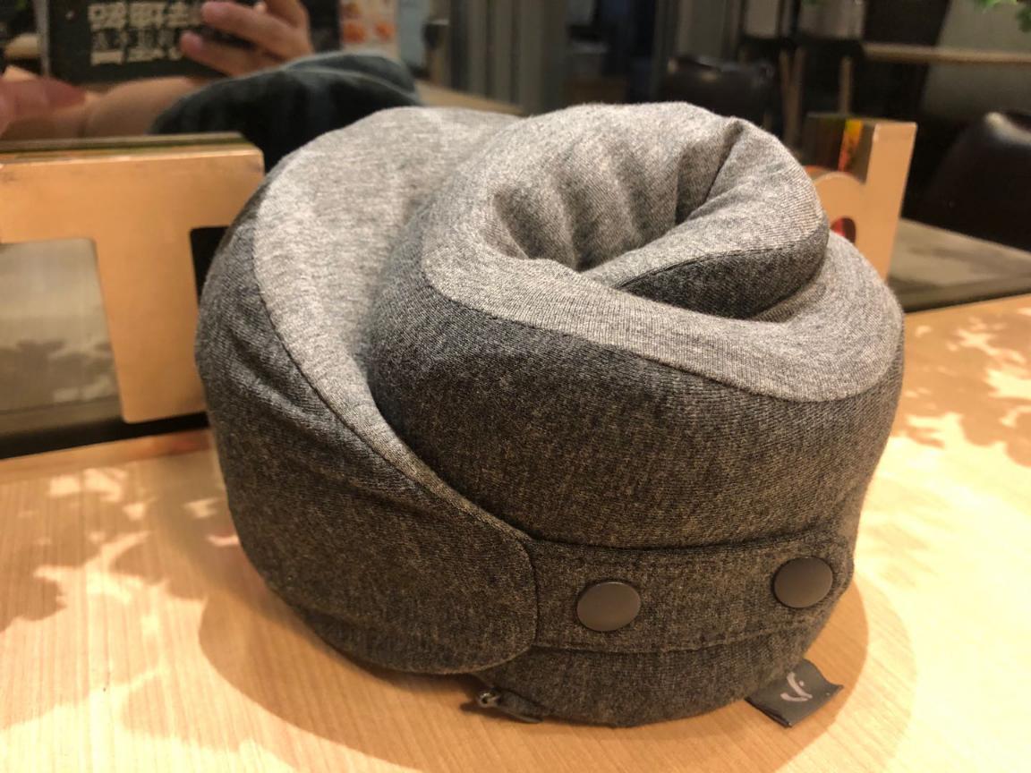 乐范智能睡眠牵引枕护颈按摩枕,乐范记忆棉u型枕怎么样