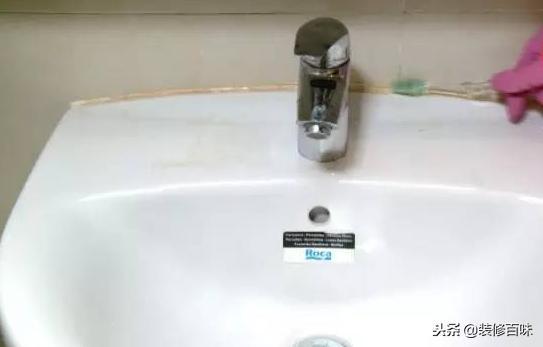 玻璃胶容易发霉用什么好,白色的玻璃胶发霉什么原因