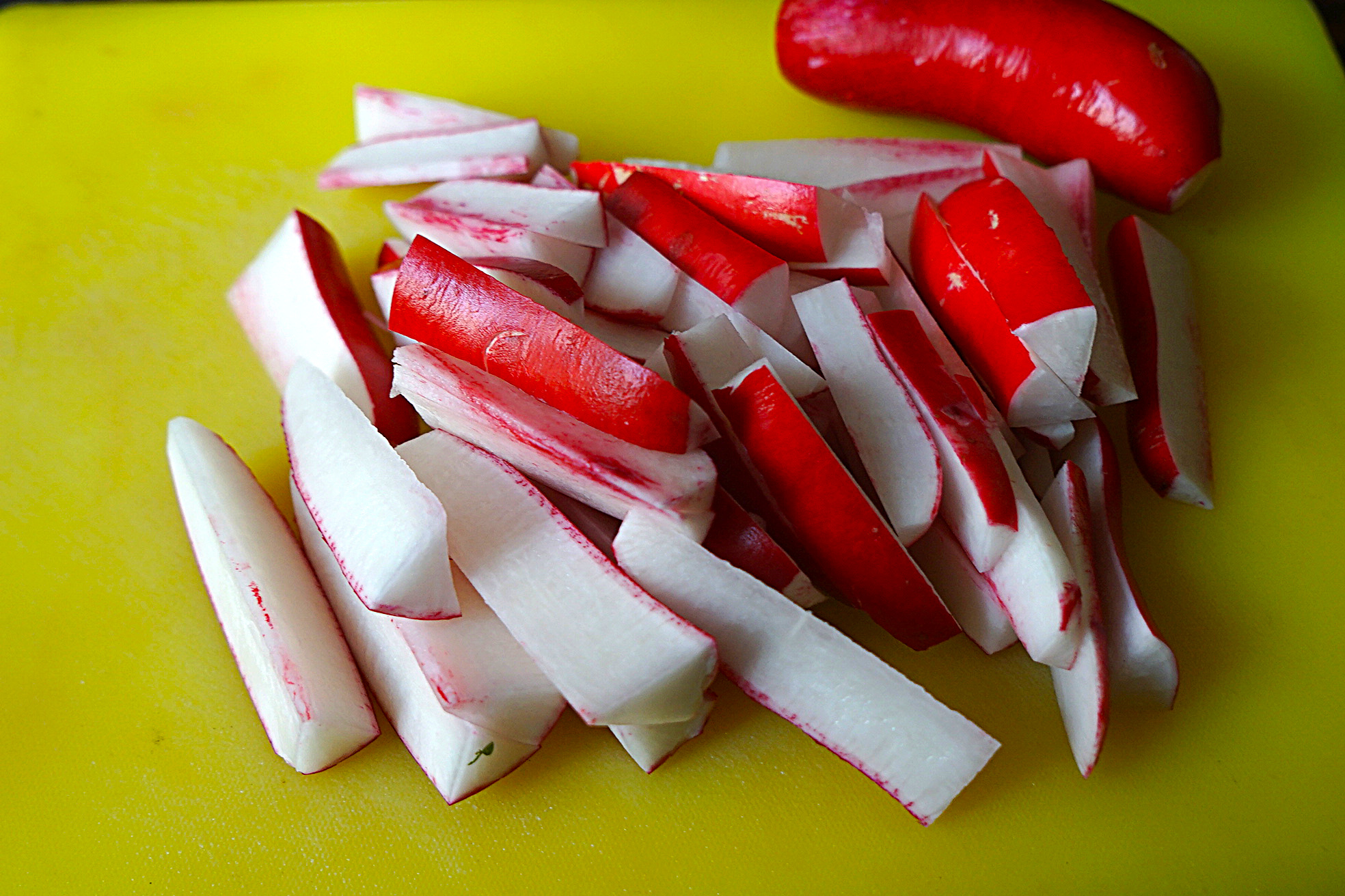 晒过的萝卜干怎么腌才好吃,萝卜干怎么腌可以直接吃又甜又香