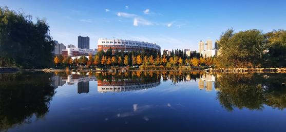 坐拥“专属地铁”，有7大美食集结地！东北这所大学“顶尖”配置太绝！