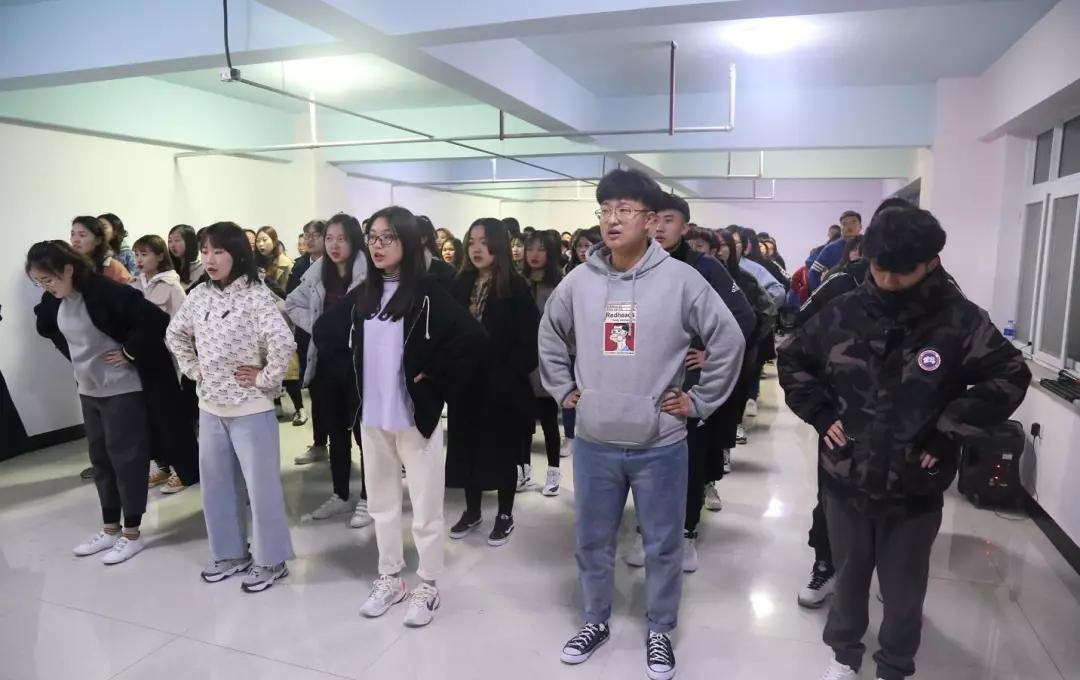 新学期课程延续公告,大学线上选修课去哪儿上