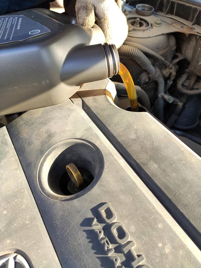 力魔和hks发动机清洗剂对比,力魔发动机内部清洗剂怎么使用