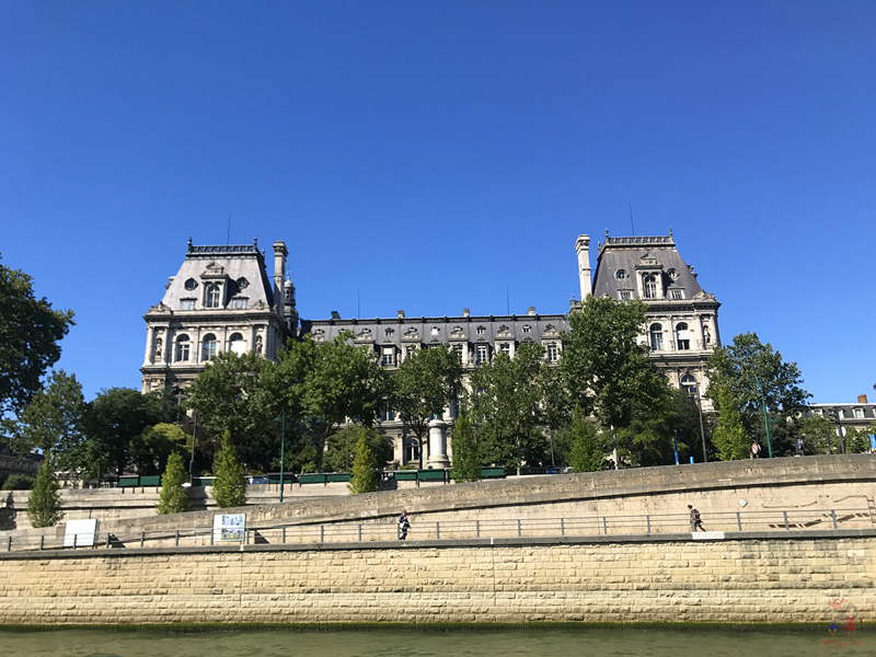 塞纳河的左岸和右岸划分依据,塞纳河和左岸