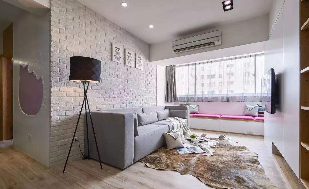 客厅只有30平怎么装修显大,小面宽客厅怎么装修