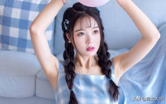 分手后第一次见面可以送花吗,分手后和女朋友第一次见面怎么办