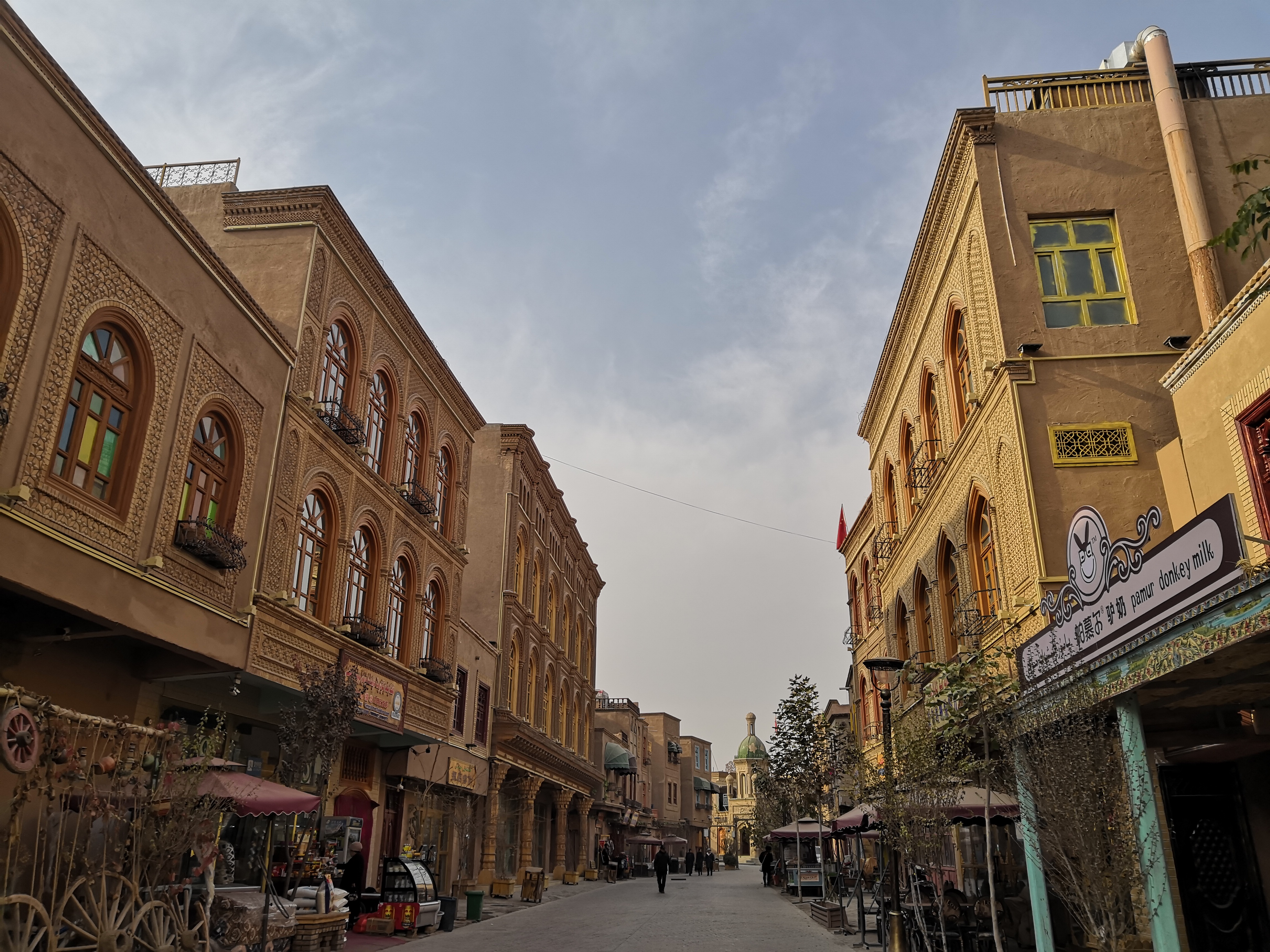 新疆北疆旅游攻略,南疆北疆旅游必去十大景点