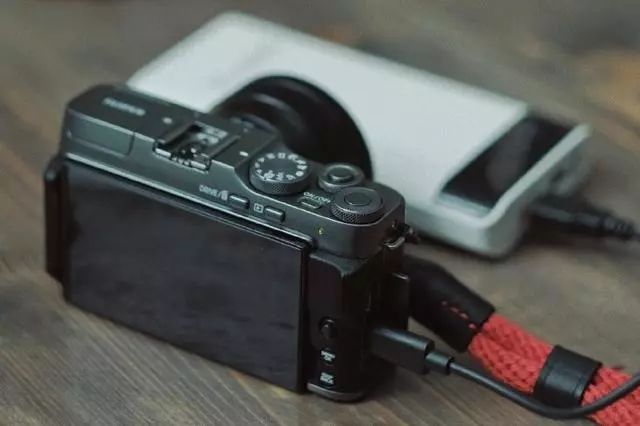 富士a7和富士t30区别,富士x-t30和佳能m50