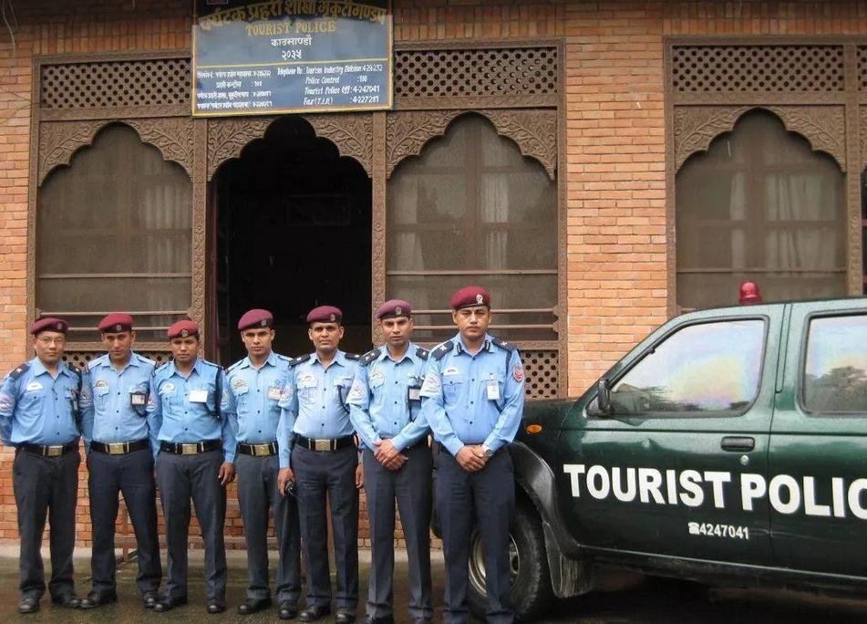 几个华人在尼泊尔打警察后续,中国人在尼泊尔被警察打后续