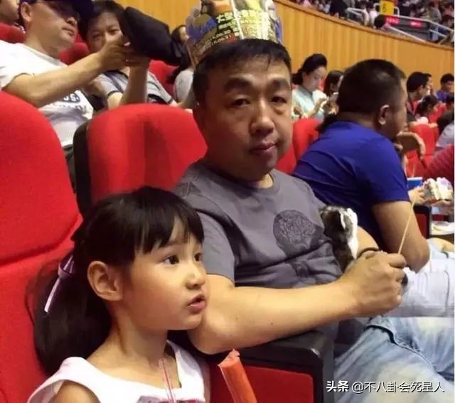 最美的女星嫁给丑男,嫁丑男的9位漂亮女星