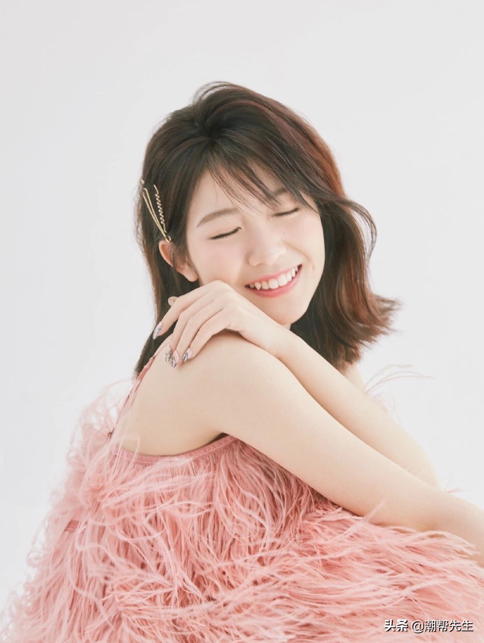 女生推荐复古烫头,可爱减龄的烫头女