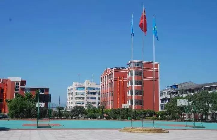 温州鹿城区最差的十所小学,整个温州地区最好的中学