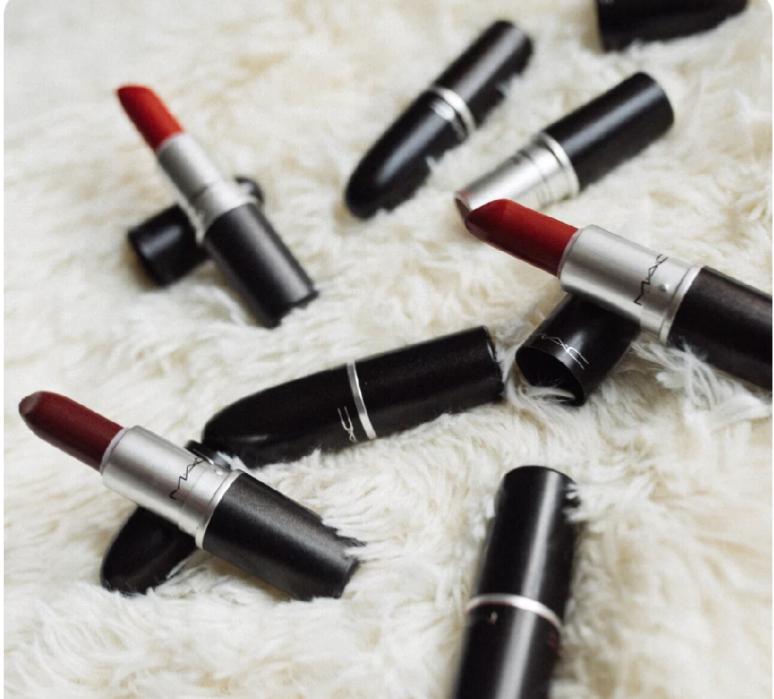 想买化妆品不知道怎么入手,一定要买的便宜化妆品