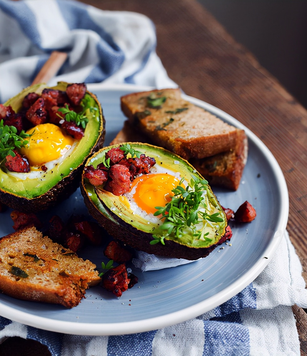 晴王跟阳光玫瑰口感味道都一样吗,日本晴王和阳光玫瑰的区别