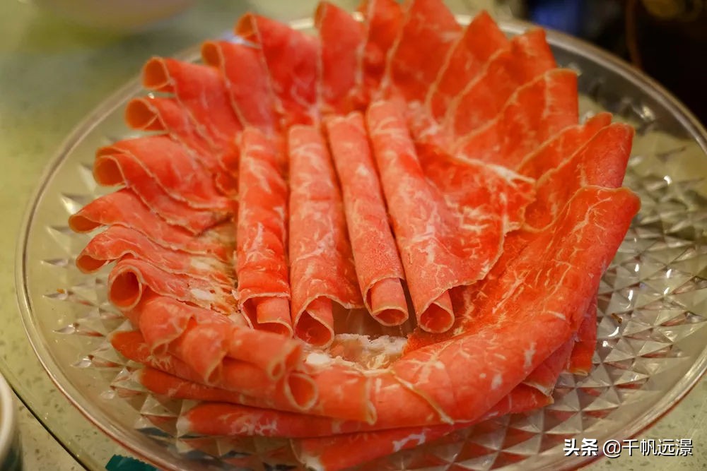 阳春四月迎来春,阳春四月槐花香