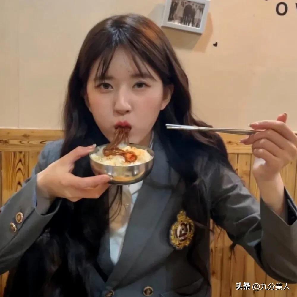 赵露思校园风穿搭,学院风穿搭赵露思最新