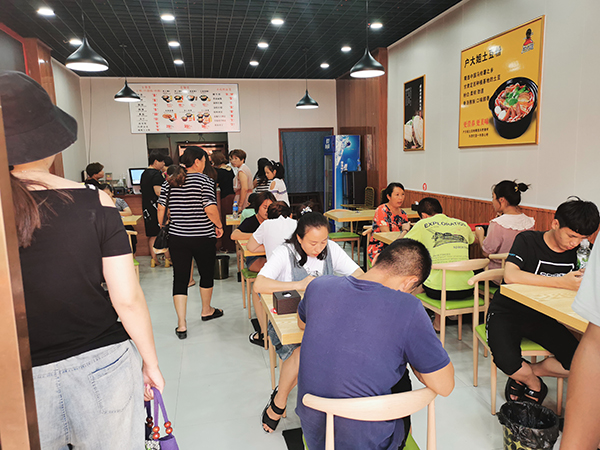 餐饮店生意该怎么做才能做得最好,餐饮想要生意火爆一定记住一点