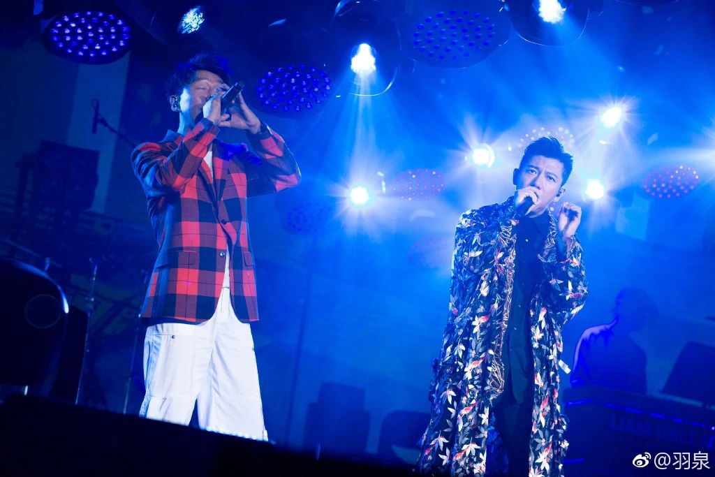 羽泉解散后胡海泉怎么样了,胡海泉会解散羽泉吗