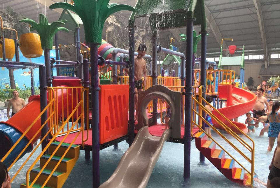 北京运河苑温泉水世界，好似闹市中的“瑶池仙境”，乐在水世界