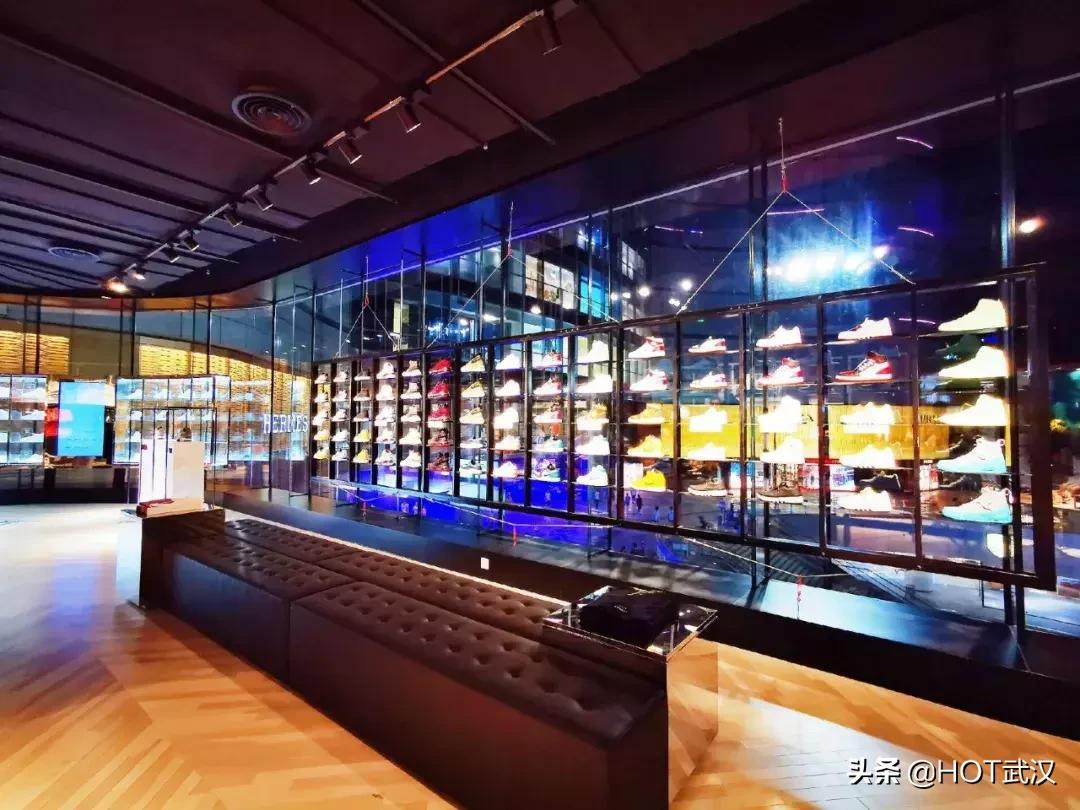 亚洲最大的aj旗舰店,aj亚洲最大旗舰店