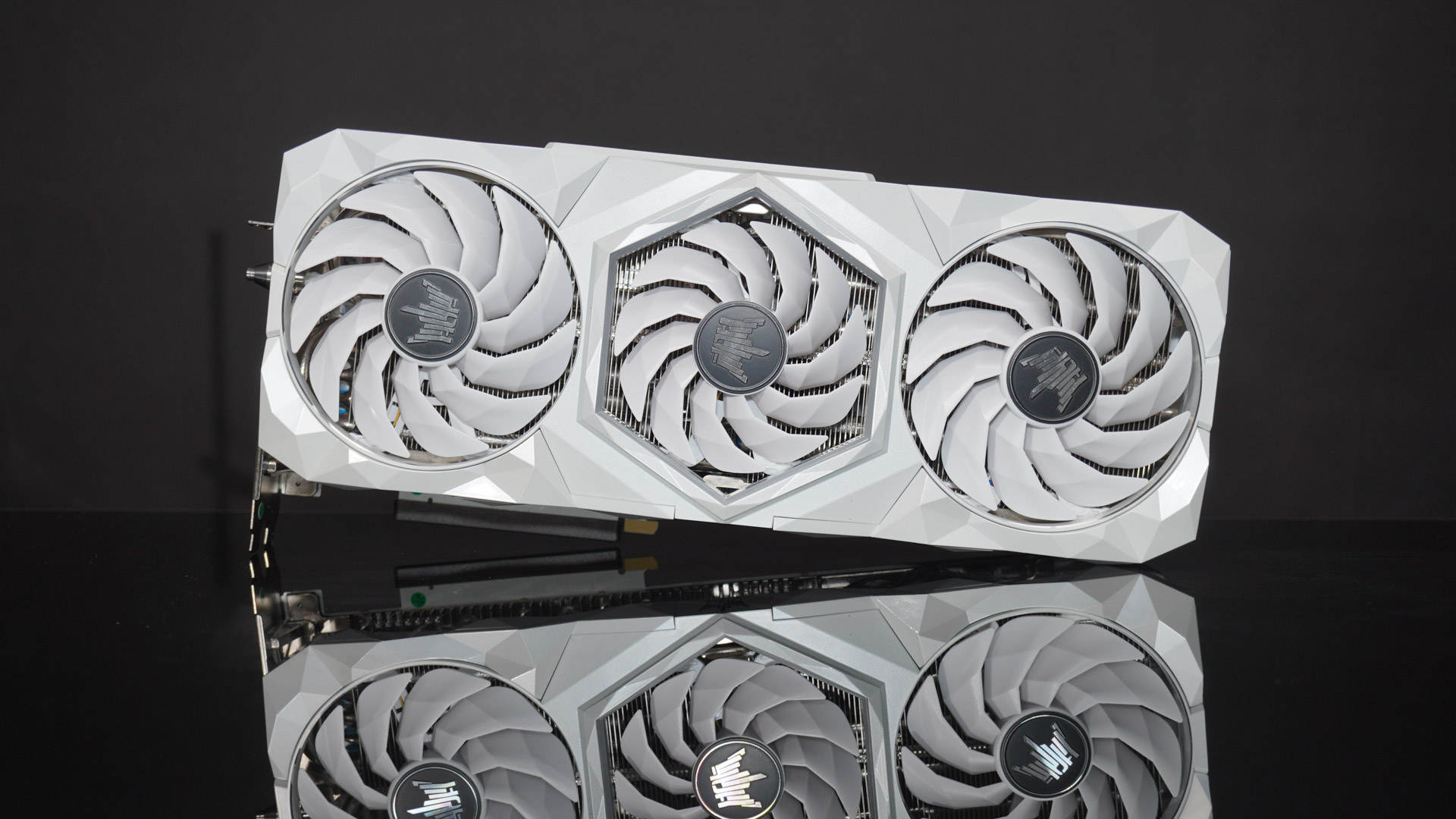 4K光追王炸！影驰3090HOFEX名人堂限量版显卡