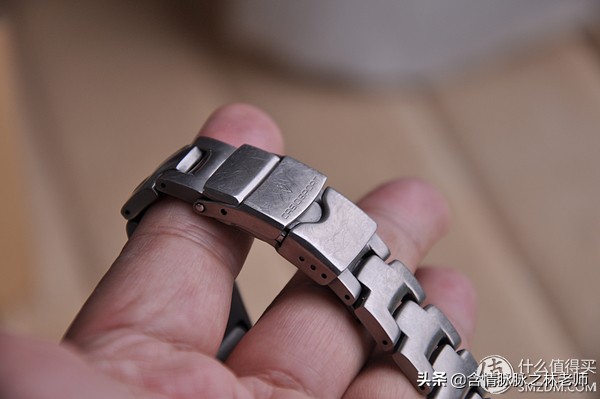 卡西欧ef130佩戴效果,卡西欧登山表日常佩戴好看吗