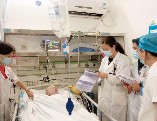 特大重度烧伤女孩,特重度烧伤皮肤植皮成功率