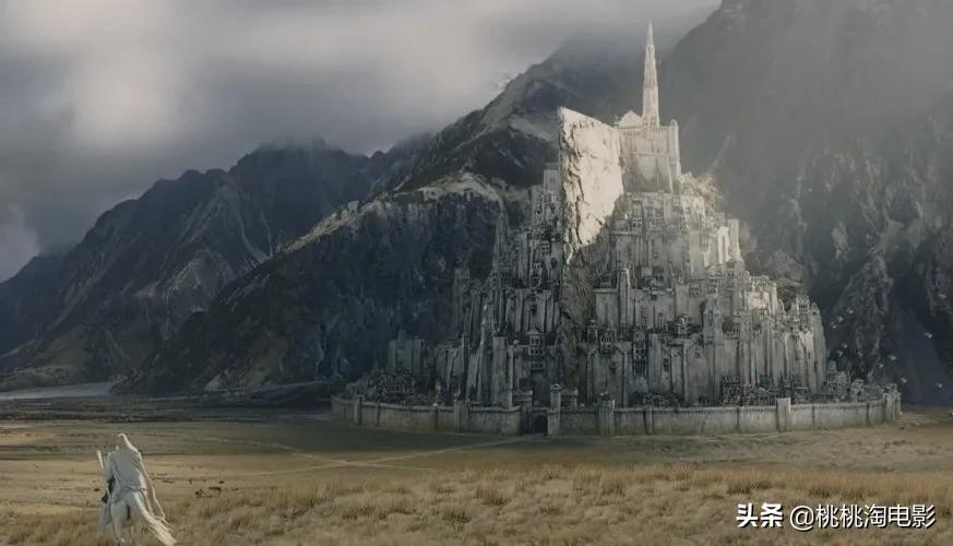 相隔20年的指环王再现荧幕,20年前的指环王依旧是魔幻电影