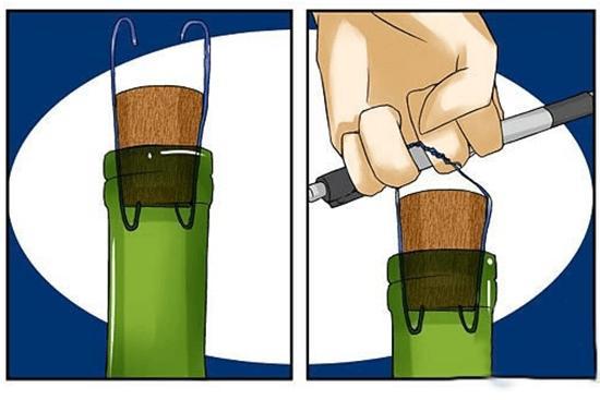 最简单实用的开红酒方法,没有开瓶器怎样开红酒最方便