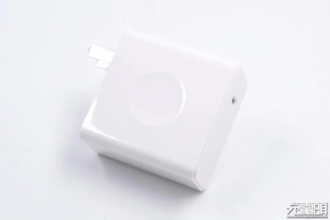 iphone13到底该不该买原装充电器,iphone13有没有充电器