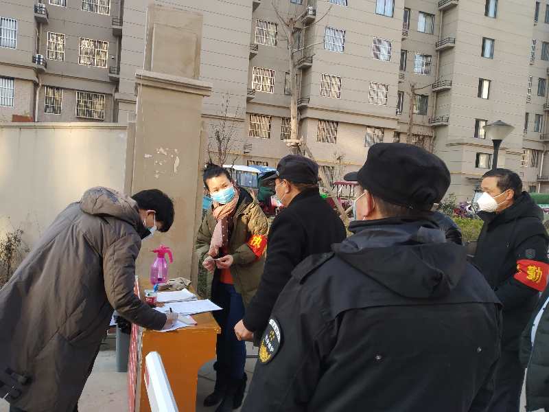 商丘古宋居民张晓芳和表弟在韩国购买6000只口罩义捐家乡