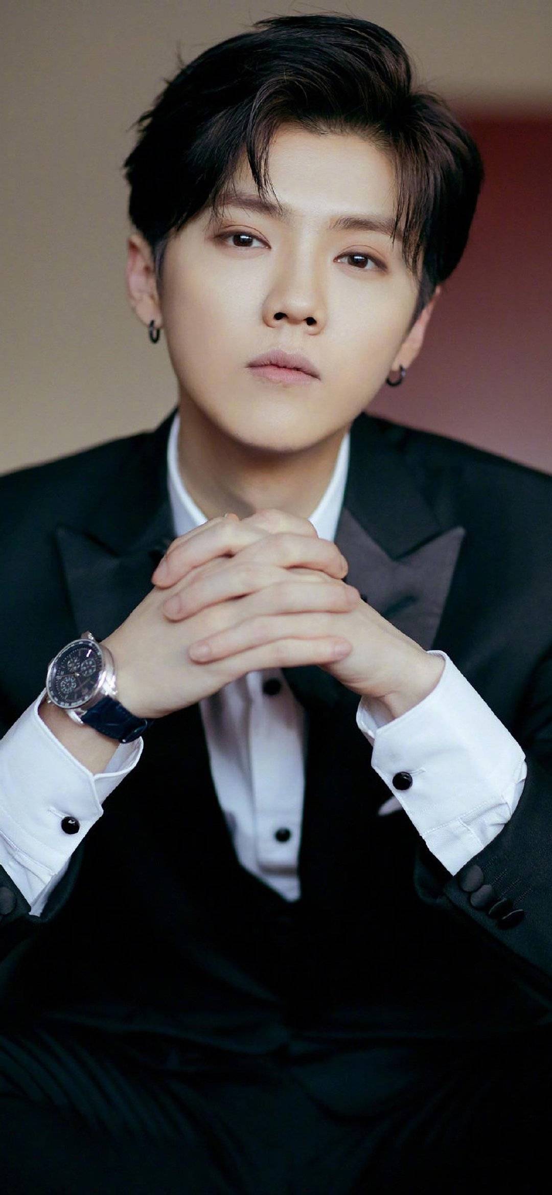 鹿晗壁纸帅气动漫,鹿晗壁纸三格