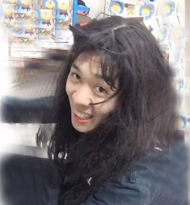 美术生模特绘画,美术生自画像创意