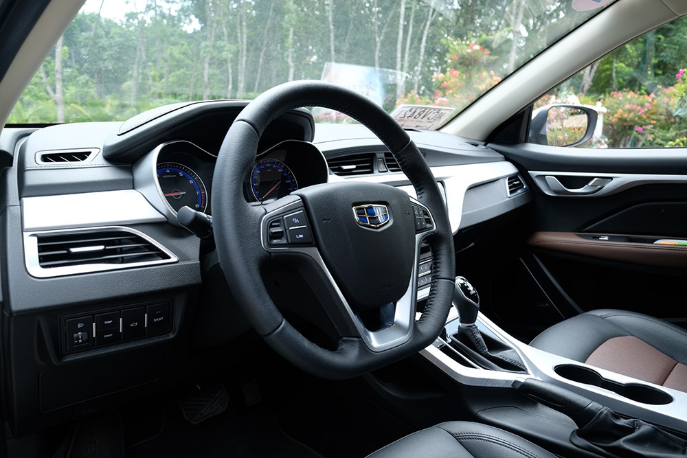 人生的第一台汽车？试驾吉利远景家族