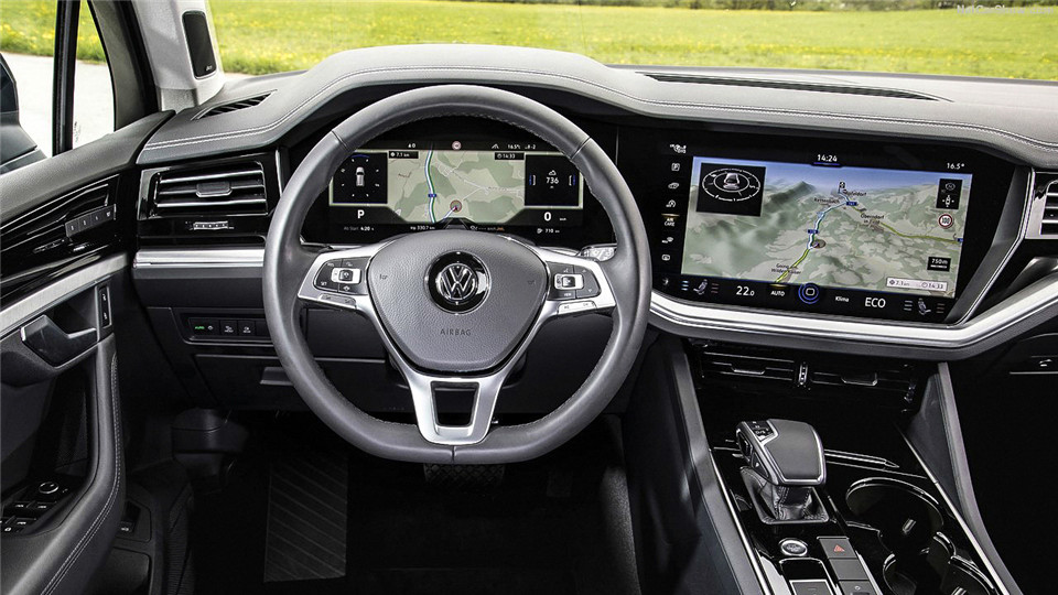 全新一代途锐对比全新一代宝马,全新大众途锐