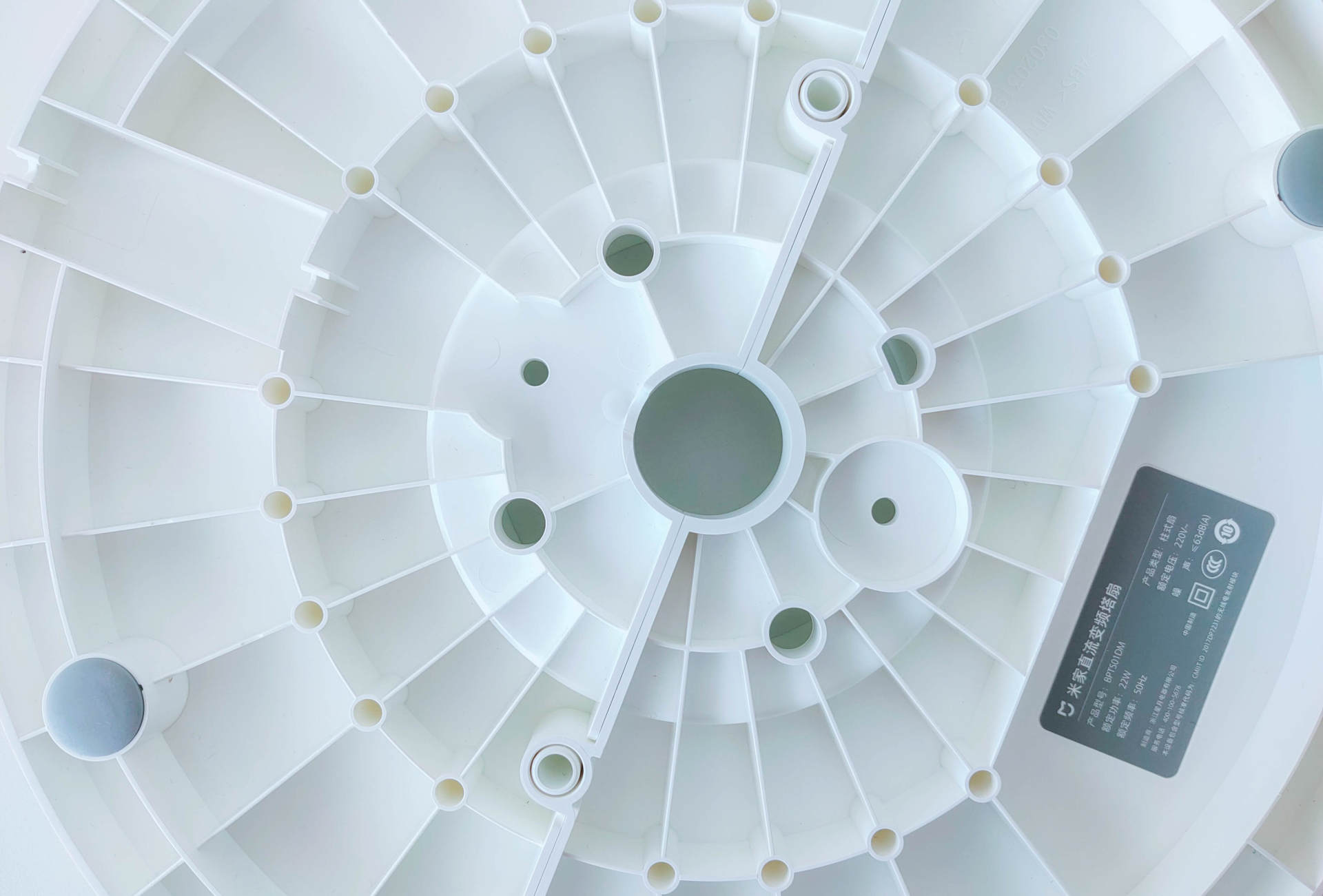 家用塔扇超静音风力大,米家落地变频塔扇