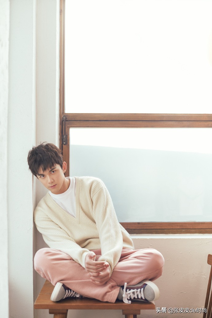 小哪吒吴磊图片 (吴磊是小哪吒吗)