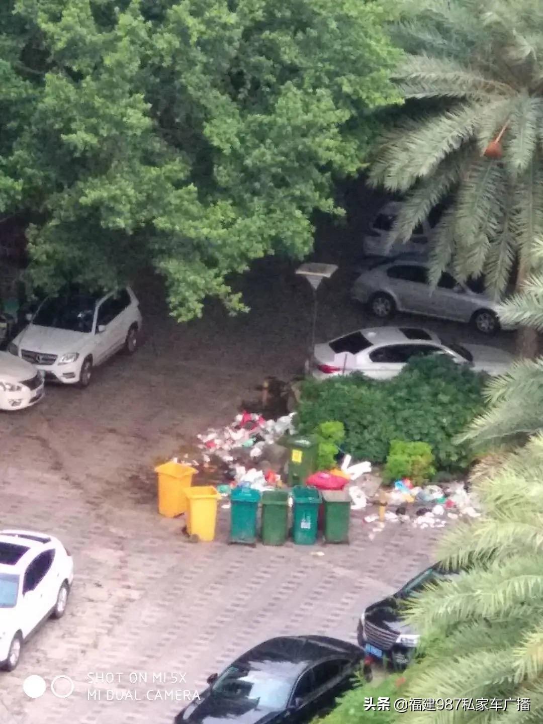 福建小区居民与物业激烈冲突,福州一小区业主控诉物业不作为