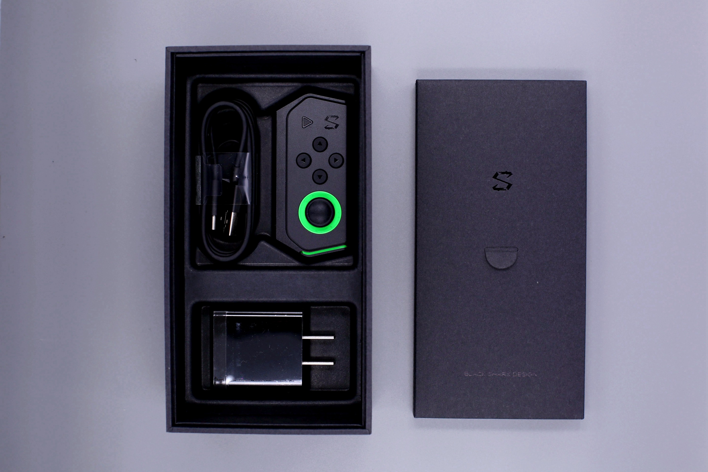 黑鲨游戏手机2.12.5,黑鲨游戏手机2代黑鲨helo