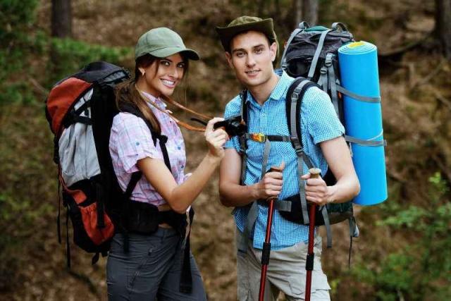 欧美人旅行为什么背一个很大的包,为什么外国人喜欢带旅行包