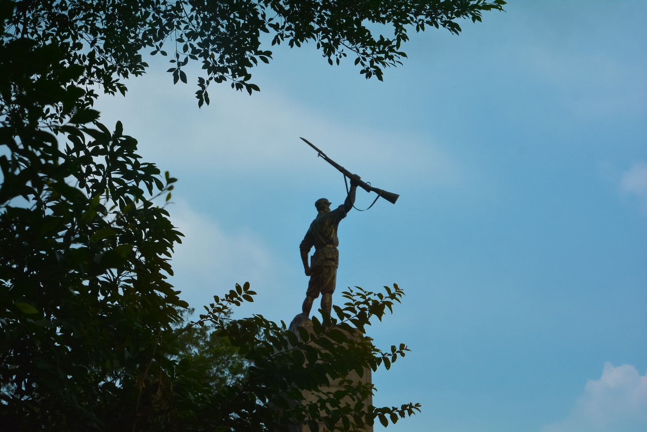 银八滩,银八滩火烧