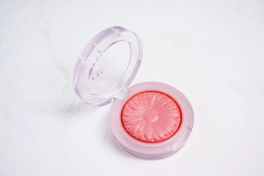 秋冬温柔显白美甲腮红,橘朵腮红哪个适合秋冬