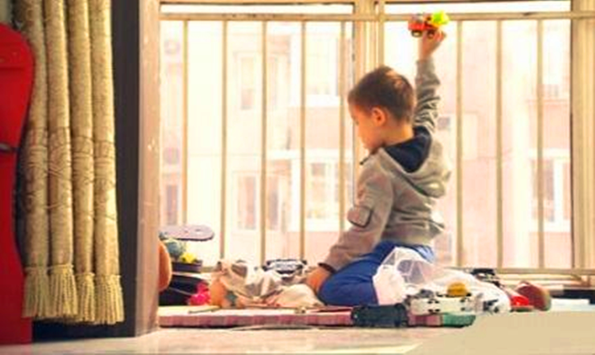 叛逆期男孩脾气犟暴躁怎么教育,宝宝2岁脾气很犟如何引导