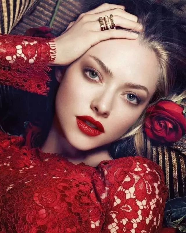 白百何有多霸气,白百何最新拍照姿势